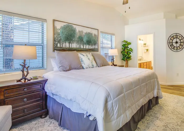 Walk To Park: Family-friendly Show Holiday home Show Low